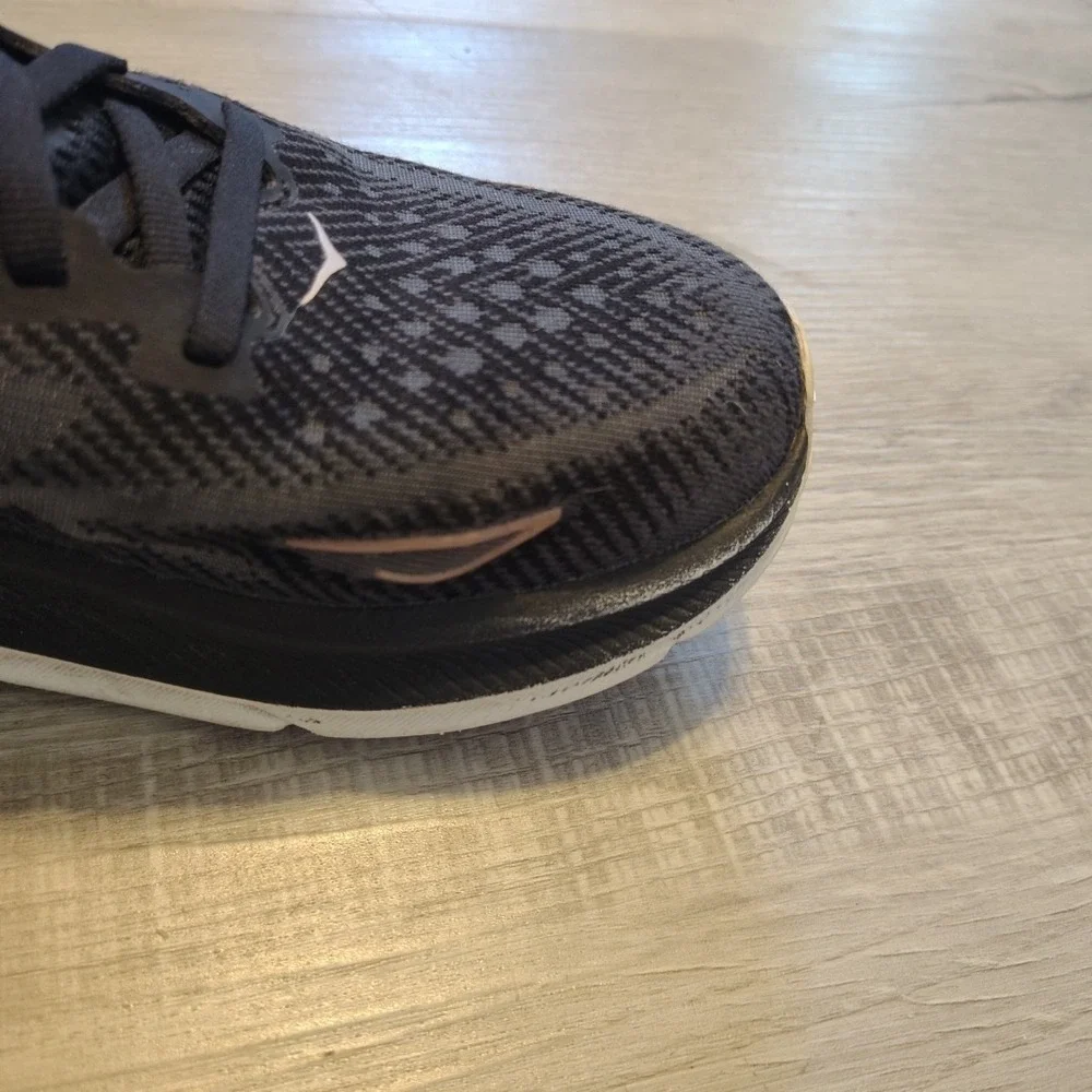 Hoka Clifton 9 Black Rose Gold Running Shoes Womens 8 B 1127896 BCPPR Sneaker